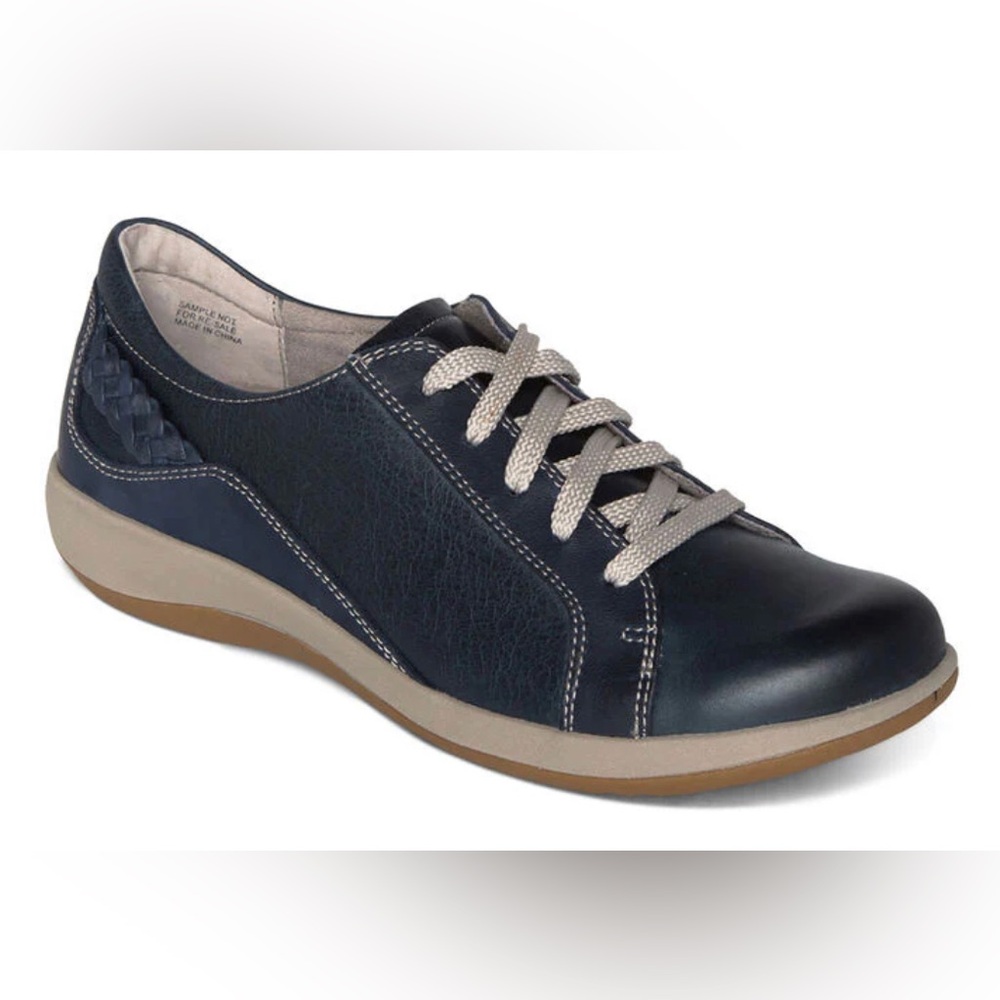 Aetrex Women’s Dana Leather Lace Up Sneakers Size EU 36 (6-6.5)